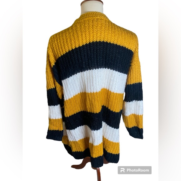 Refuge Striped Knit Cardigan with Pockets - Picture 2 of 3